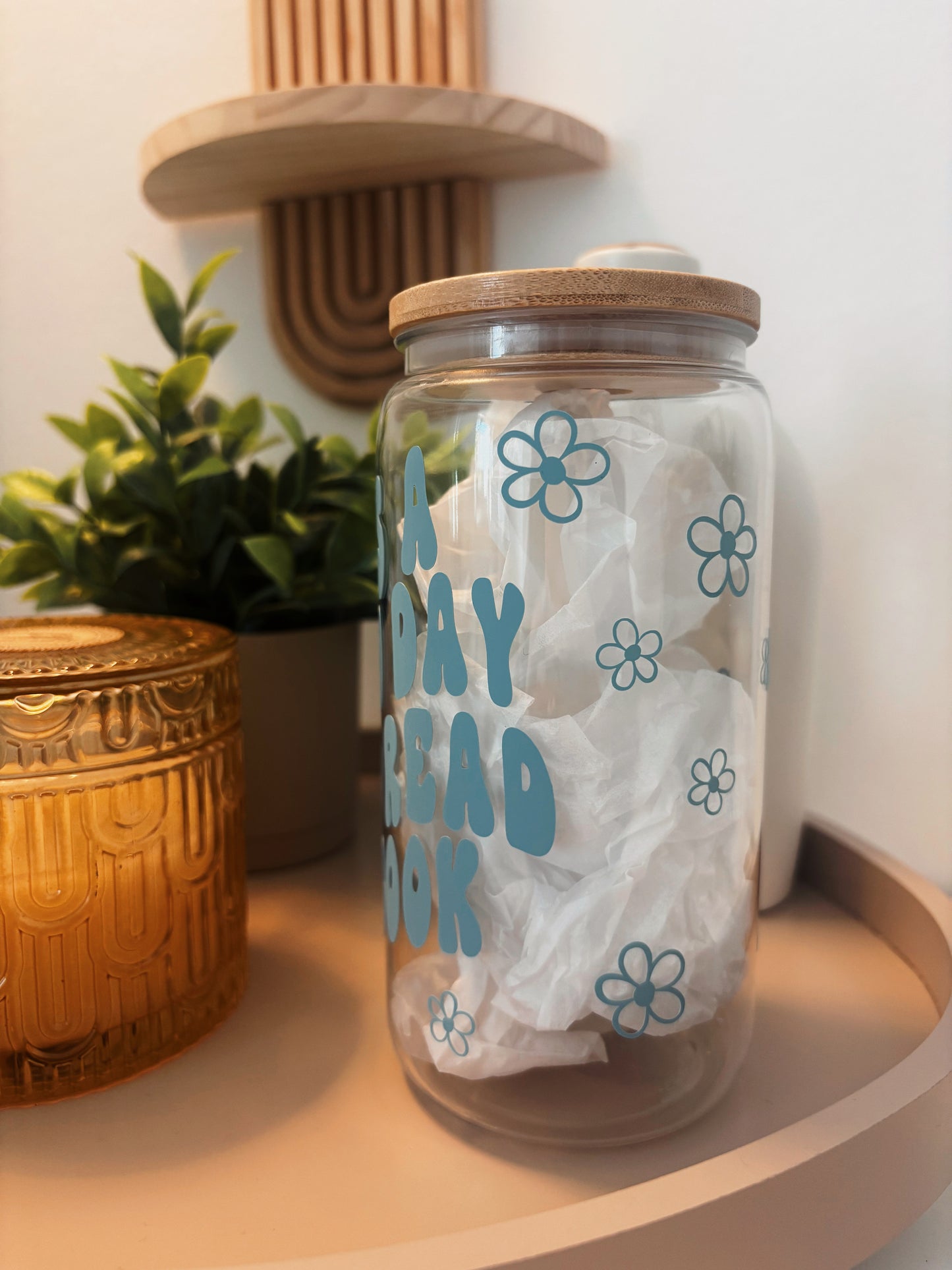 🩵&nbsp; It’s a good day to read a book |&nbsp; Glastumbler | 475ml | incl. Bambusdeckel und Glasstrohhalm